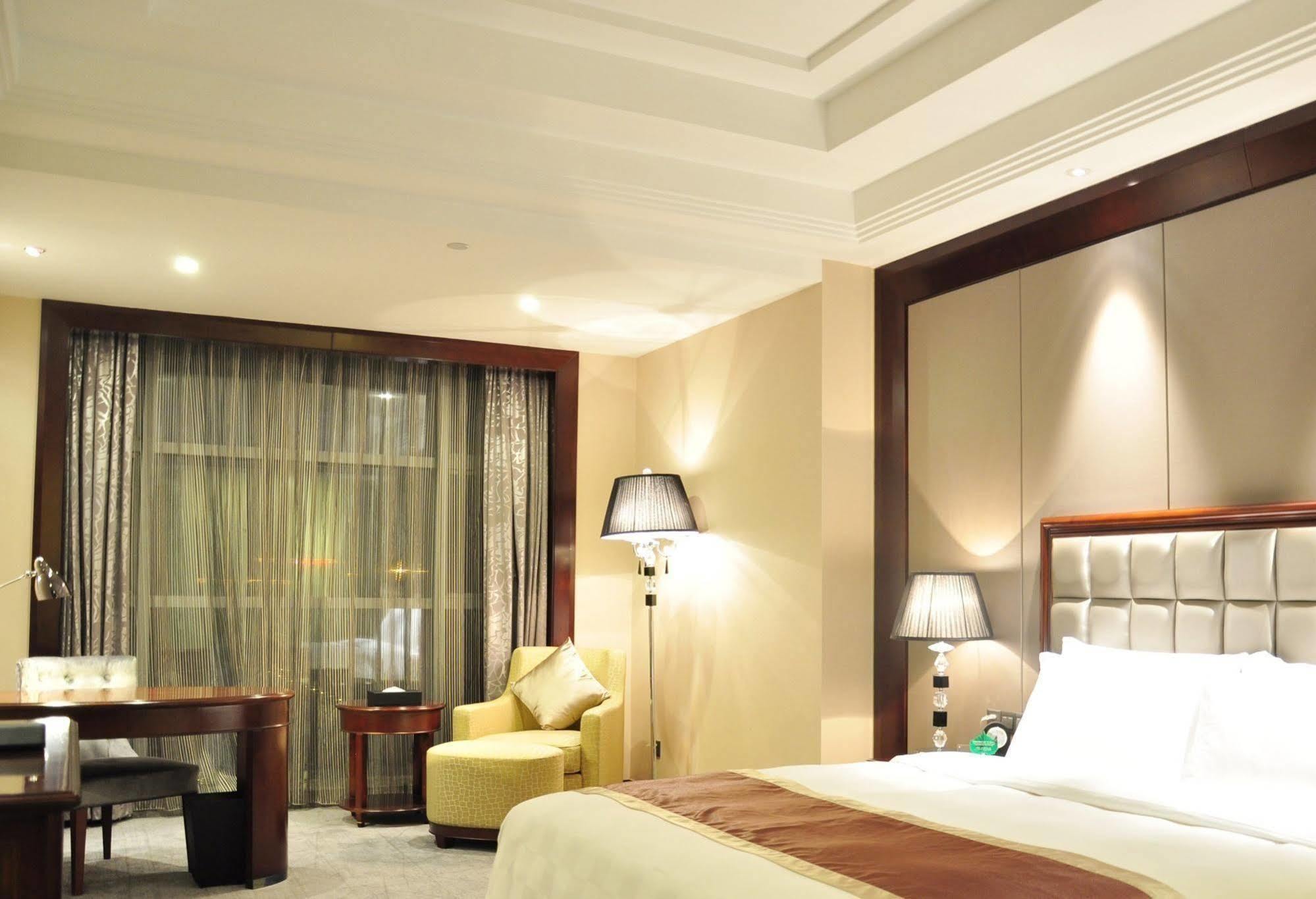 Shenzhen Baohengda International Hotel Buitenkant foto